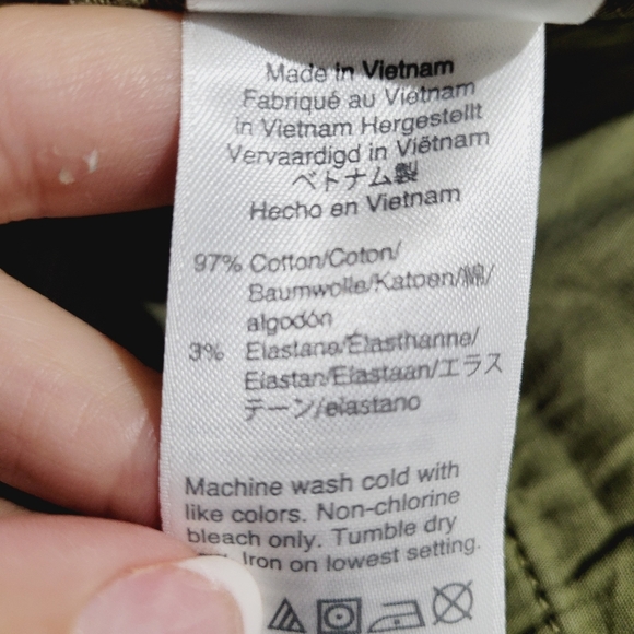 J CREW Woman's Flat Front Chino Casual Shorts Size 8 Stretch Walking Hiking - Picture 9 of 9